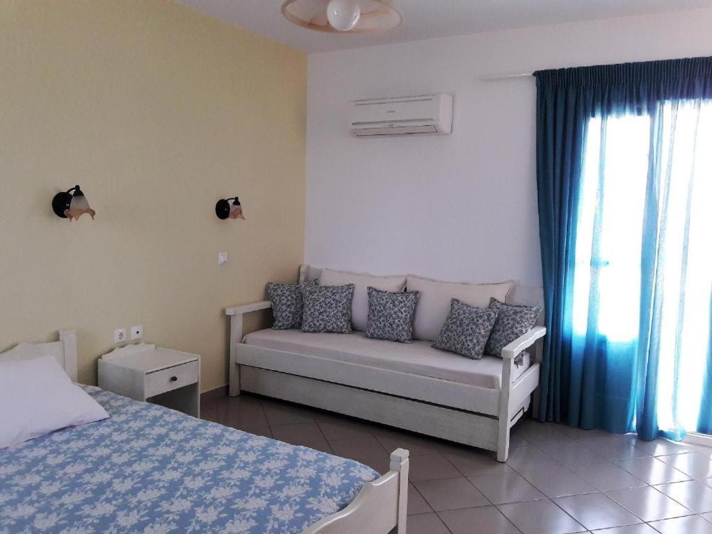 Elpidas Studios Agia Anna  Esterno foto